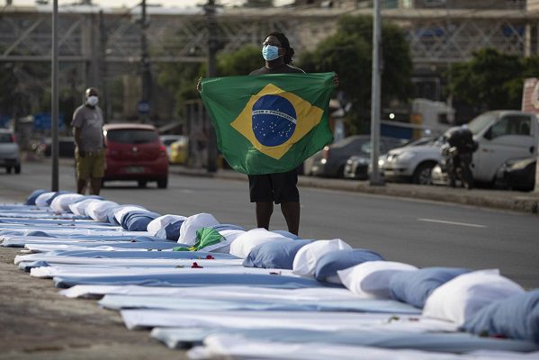 Brasil restringirá entrada desde seis países africanos por variante Ómicron