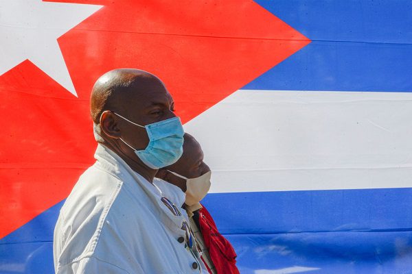 Ante variante Ómicron, Cuba impone cuarentena a turistas de 8 países africanos