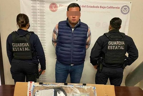 Cae funcionario de Tijuana que presuntamente vendía droga a contactos