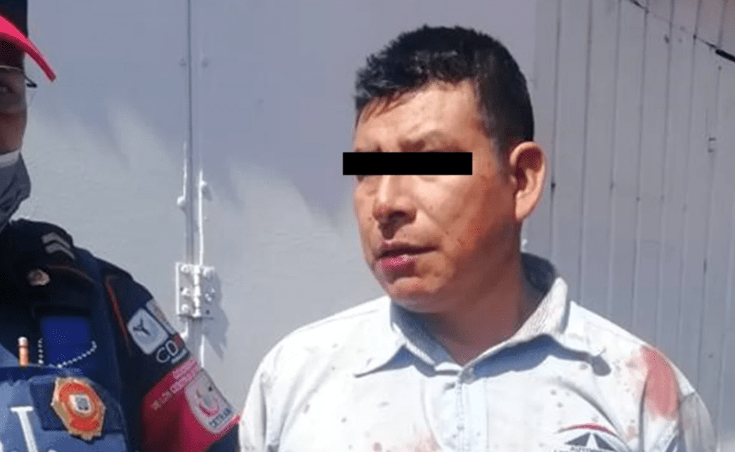 Sujeto acuchilla a hombre en la cara por andar con su pareja en CETRAM Universidad