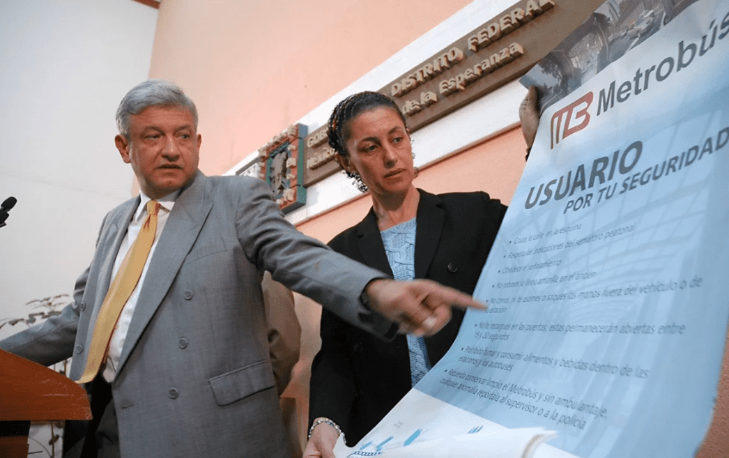 Sheinbaum felicita a Obrador con foto de más de 10 años