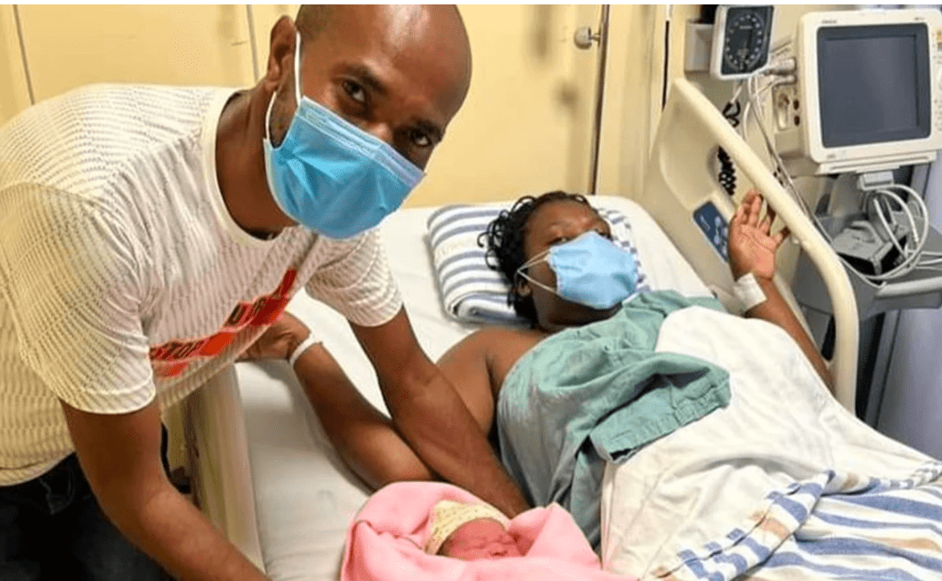 Migrante haitiana da a luz a bebé en Istmo de Oaxaca