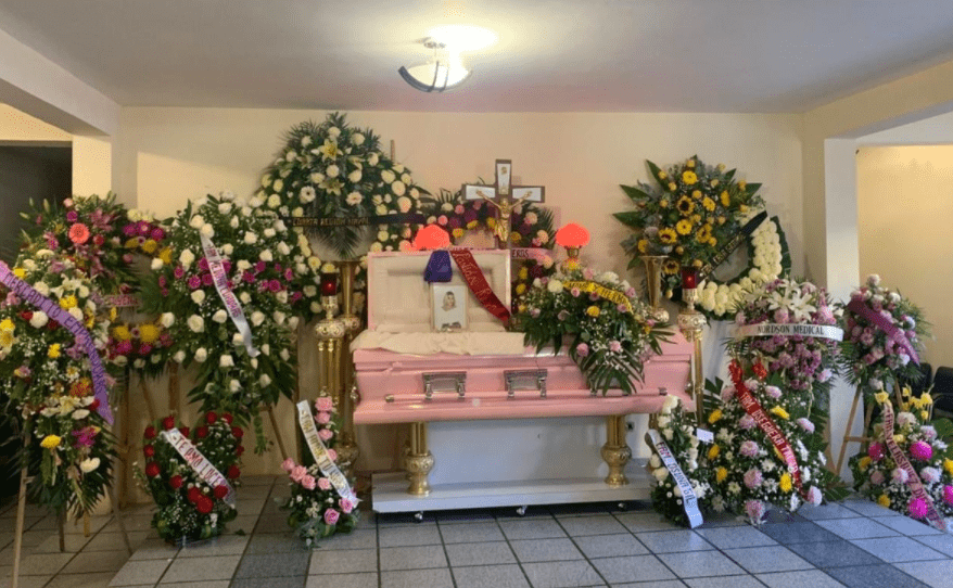 Familiares y amigos despiden a Marisol Cuadras