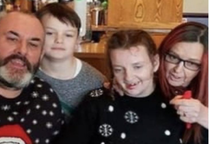 Madre pide como última voluntad celebrar navidad antes de perder la conciencia y morir