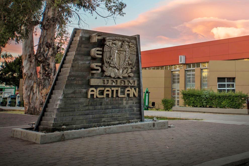 FES Acatlán