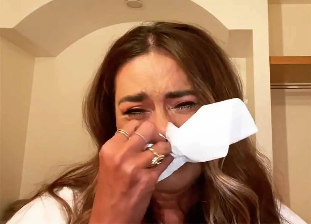 Galilea Montijo rompe en llanto