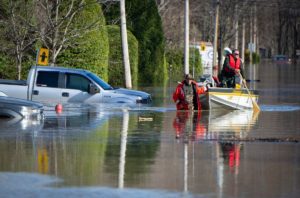 Inundaciones en Canadá dejan cuatro muertos y un desaparecido