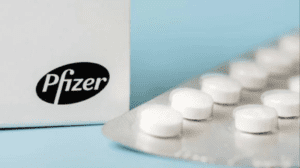 Pfizer pide a FDA autorización para usar su pastilla contra la Covid en EU