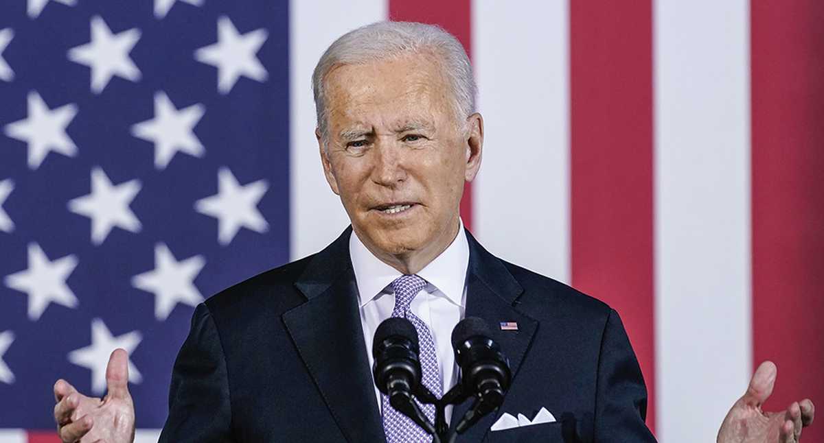 Por Ómicron, EU pide a otros países a donar más vacunas