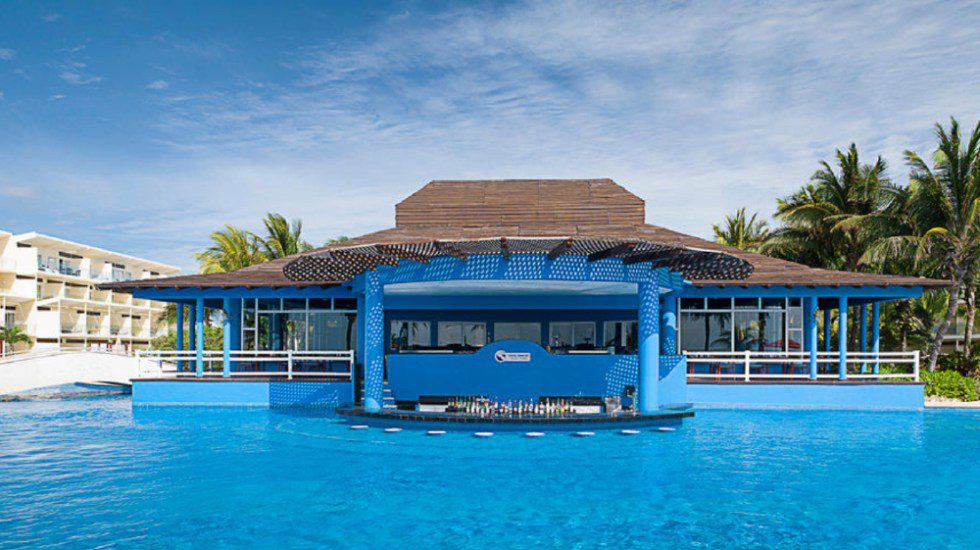 Balacera en hotel de Puerto Morelos deja 2 muertos