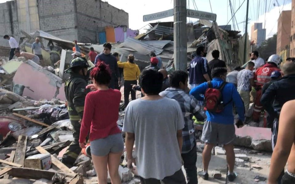 No pudimos hacer nada, la pared le cayó encima: Papá de fallecida en explosión