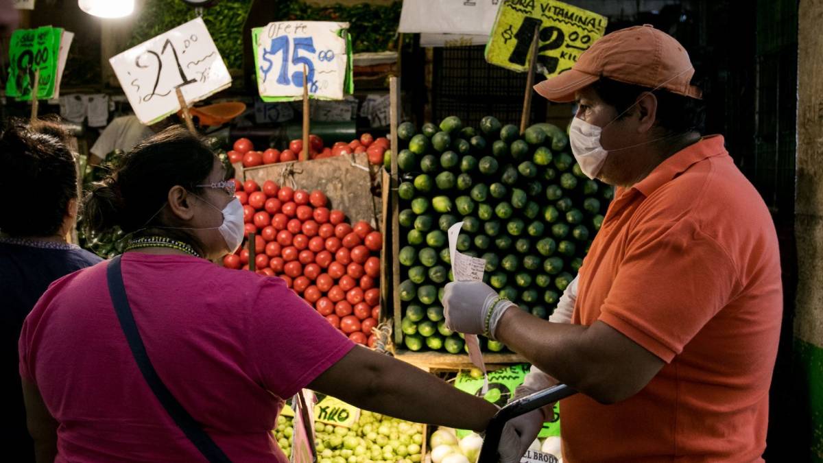 México suma en 24 horas 3 mil 307 casos y 296 muertes por COVID-19