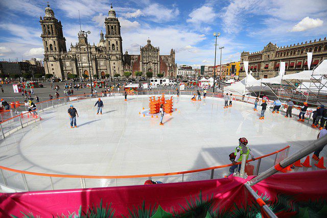 Este año no habrá pista de hielo en el zócalo pero sí verbena Navideña
