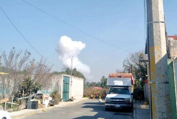 Explosión de polvorín en Tultepec deja al menos tres lesionados