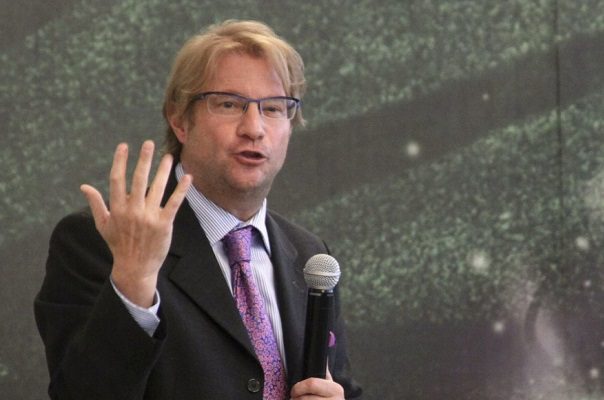 Envían investigaciones a Israel sobre denuncias contra Andrés Roemer