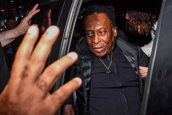 Hospitalizan nuevamente a Pelé; ahora para tratamiento de quimioterapia