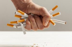 Con nueva ley, Nueva Zelanda busca decirle adiós a los cigarros