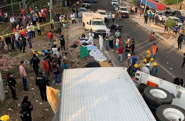 Tráiler con migrantes no cruzó retenes en Chiapas, revela GN