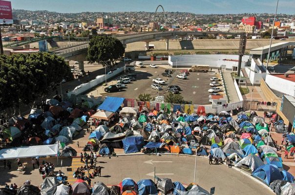 CNDH expresa preocupación por reinicio del programa 'Quédate en México'