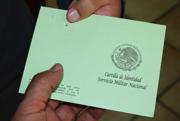 Sedena deberá informar procedimiento por cambio de identidad de género en cartilla militar