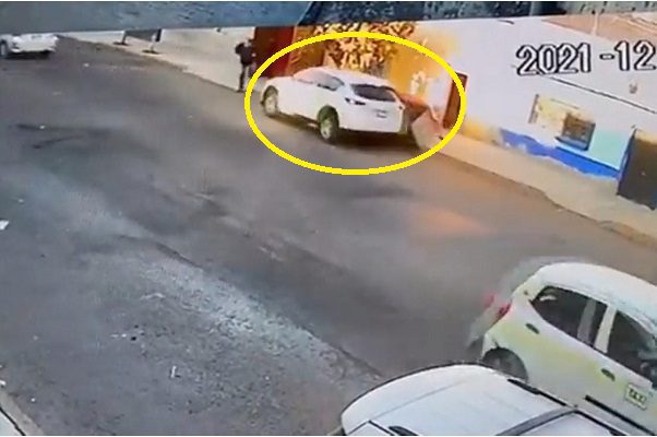 Vinculan a proceso a mujer policía que atropelló a tres personas en Neza
