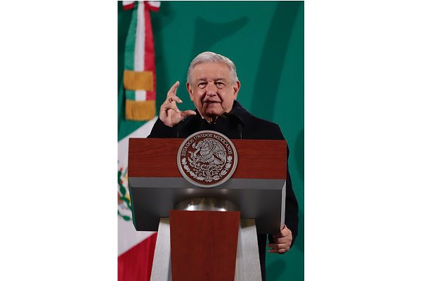 AMLO anuncia incentivos para empresas que se instalen en el corredor del Istmo