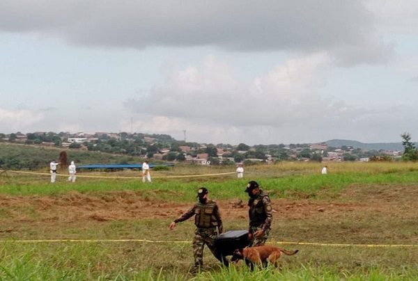 Ataque con explosivos en aeropuerto de Colombia deja tres muertos