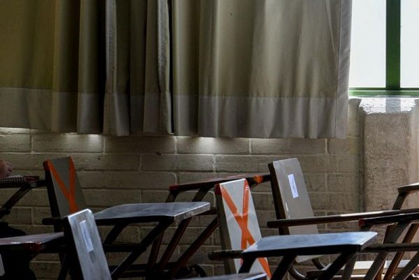 Chihuahua suspende clases presenciales por aumento de contagios