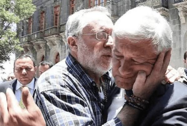 AMLO llama “falso” al activista Javier Sicilia tras compararlo con Hitler