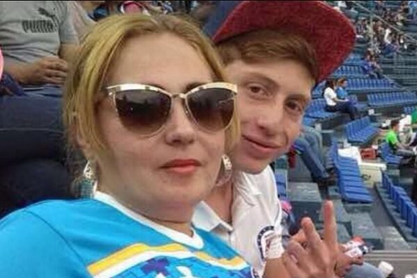 La madre de Octavio Ocaña se tatúa el nombre de su hijo en su honor