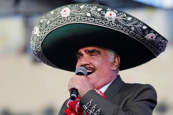 Alcalde de Guadalajara propondrá que una avenida sea nombrada 'Vicente Fernández'