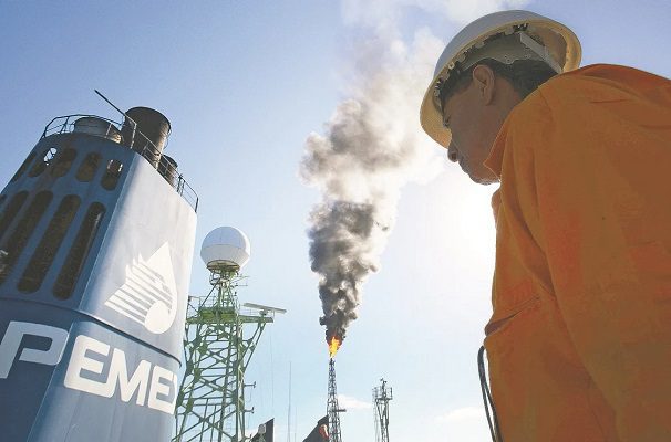 AMLO llama a trabajadores petroleros para elegir a su nueva dirigencia