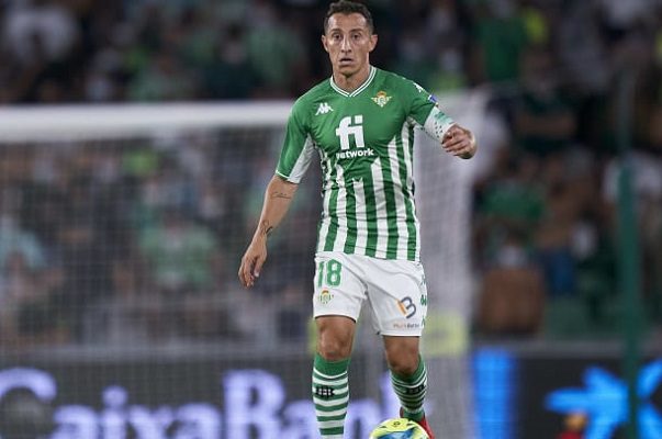 Andrés Guardado da positivo a Covid-19; se perderá partido con el Betis