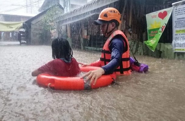 Al menos 108 personas han muerto por el paso del tifón 'Rai' por Filipinas