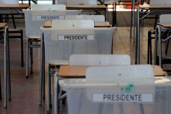 Chile abre centros de votación para segunda vuelta de la elección presidencial
