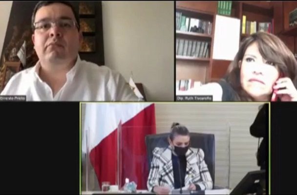 "¡Dile que no sea pend...!": diputado insulta a compañera en sesión virtual #VIDEO