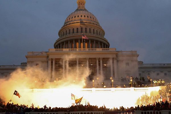 Trump anuncia un evento para el aniversario del asalto al Capitolio