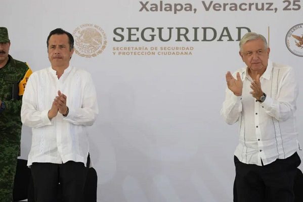 "No voy a descartar la honorabilidad de Cuitláhuac": AMLO por detención secretario del Senado
