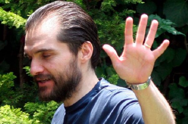 Ni el gobierno de AMLO ni el de Sheinbaum van a extraditarme, asegura Carlos Ahumada