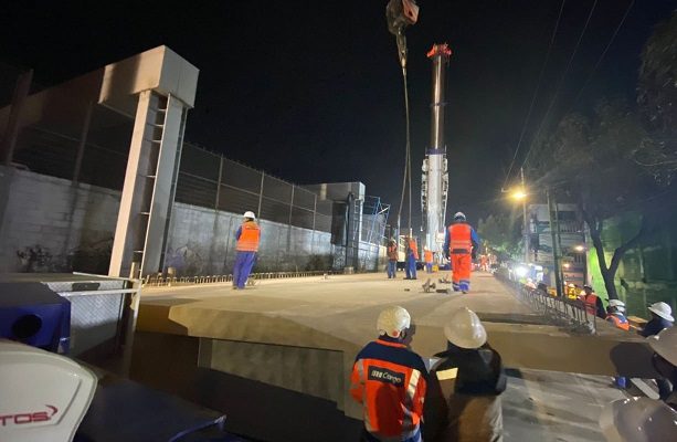 Levantan estructura de Trolebús en Ermita Iztapalapa, pero continúan trabajos