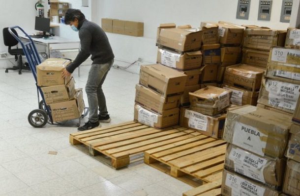 INE asegura que acatará resolución de continuar revocación de mandato