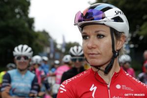 Ciclista holandesa Amy Pieters está en coma inducido tras caída en entrenamiento