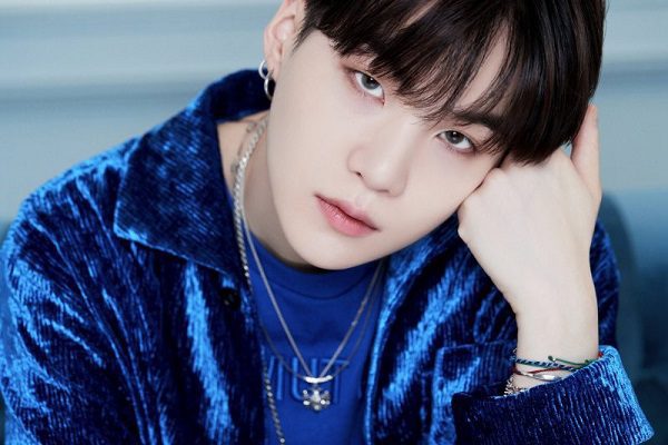 Suga, integrante del grupo de K-pop BTS, da positivo a Covid-19