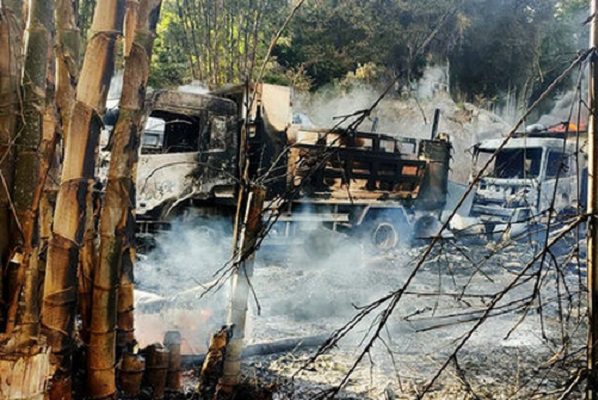 Masacre a civiles en Birmania deja al menos 35 personas calcinadas