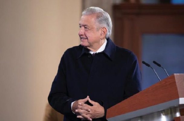 Ómicron no ha causado aumento de casos ni hospitalizaciones, asegura AMLO