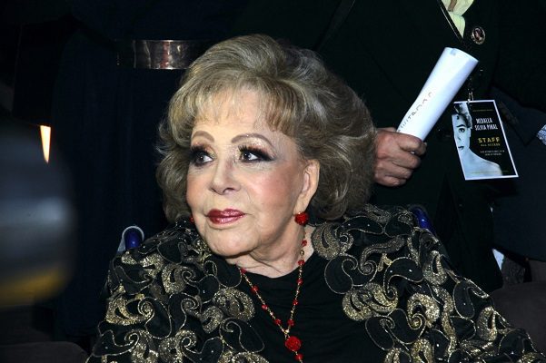 Silvia Pinal dejará la zona de COVID-19, anuncia su hija, Sylvia Pasquel