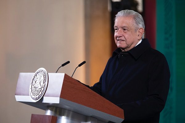 AMLO invita a la mañanera a los aspirantes a la dirigencia sindical de Pemex