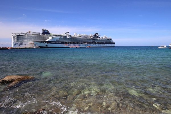 Gobierno asegura que llegada de cruceros se mantendrá, incluso con contagiados