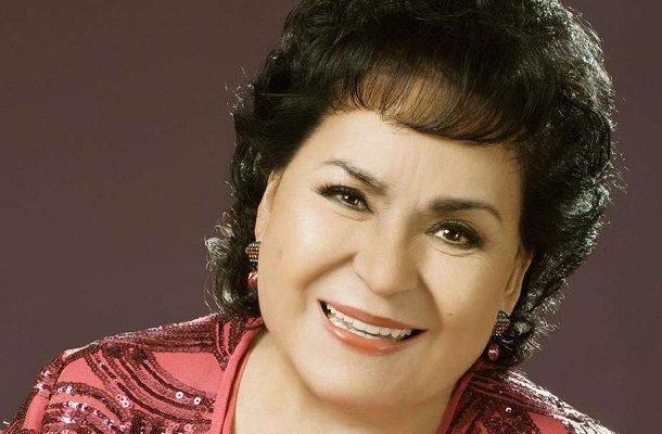 Depositan las cenizas de Carmen Salinas junto a las de su hijo