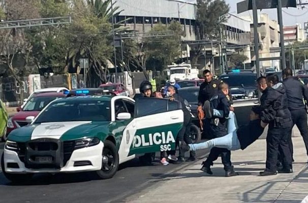 Detienen a la diputada Margarita García; acusa secuestro y golpes de policías